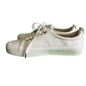 Cariuma Women’s Off White Canvas Oca Low Sneakers NWTB Size 9.5